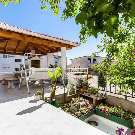 Ivica Appartement *